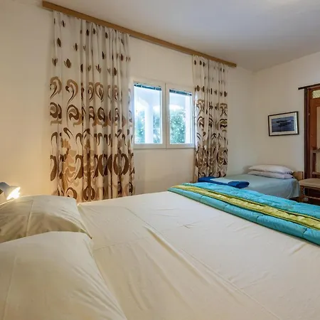 1 Bedroom Lovely In Pag *